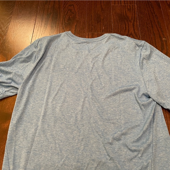 (New with tag) Nike DriFit Workout - Running Extra Light Shirt - Picture 6 of 9